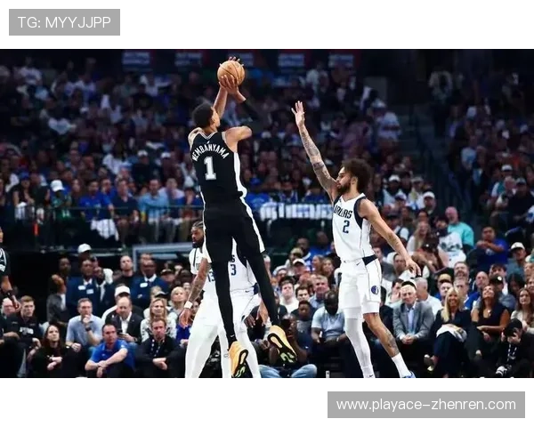 快船近十二战豪取十胜强势尽显仅负鹈鹕雷霆两役仍气势如虹冲击高位